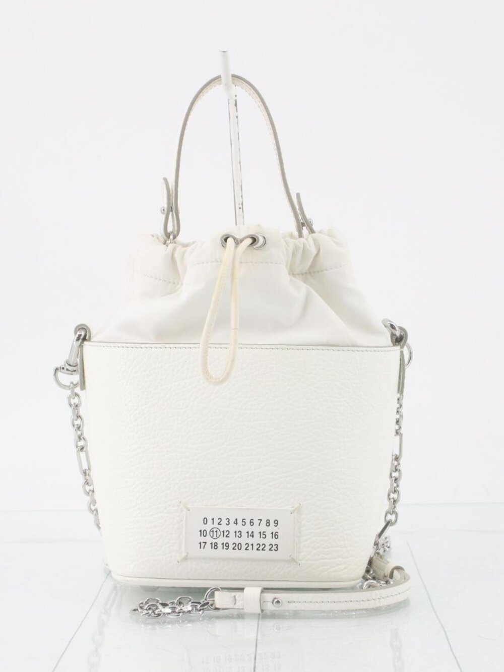 MM6 Maison Martin Margiela White Drawstring Bucket Bag with Silver Chain